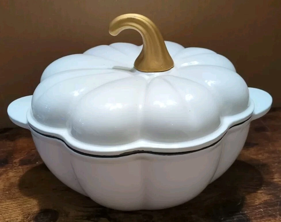 3 Qt Enameled Cast Iron White Pumpkin Cocotte / Dutch Oven