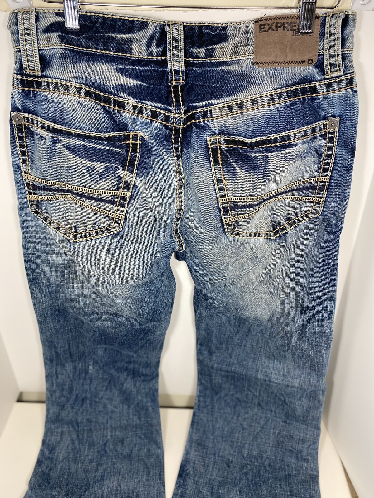 Express Jeans Distressed Kingston Classic Fit Regular… Gem