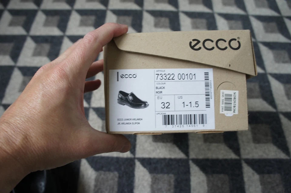 ECCO LITTLE KIDS JUNIOR ARLANDA SLIP ON SHOES LOAFER BLACK SIZE US 1 to 1.5  - Image 4 of 4