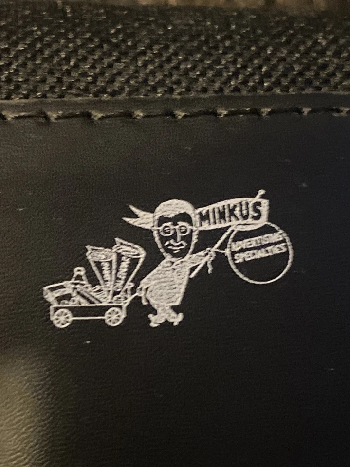 NEW IN BOX Simmons Venture 8 x 21mm Compact Binoculars Model 800888 - Image 2 of 4