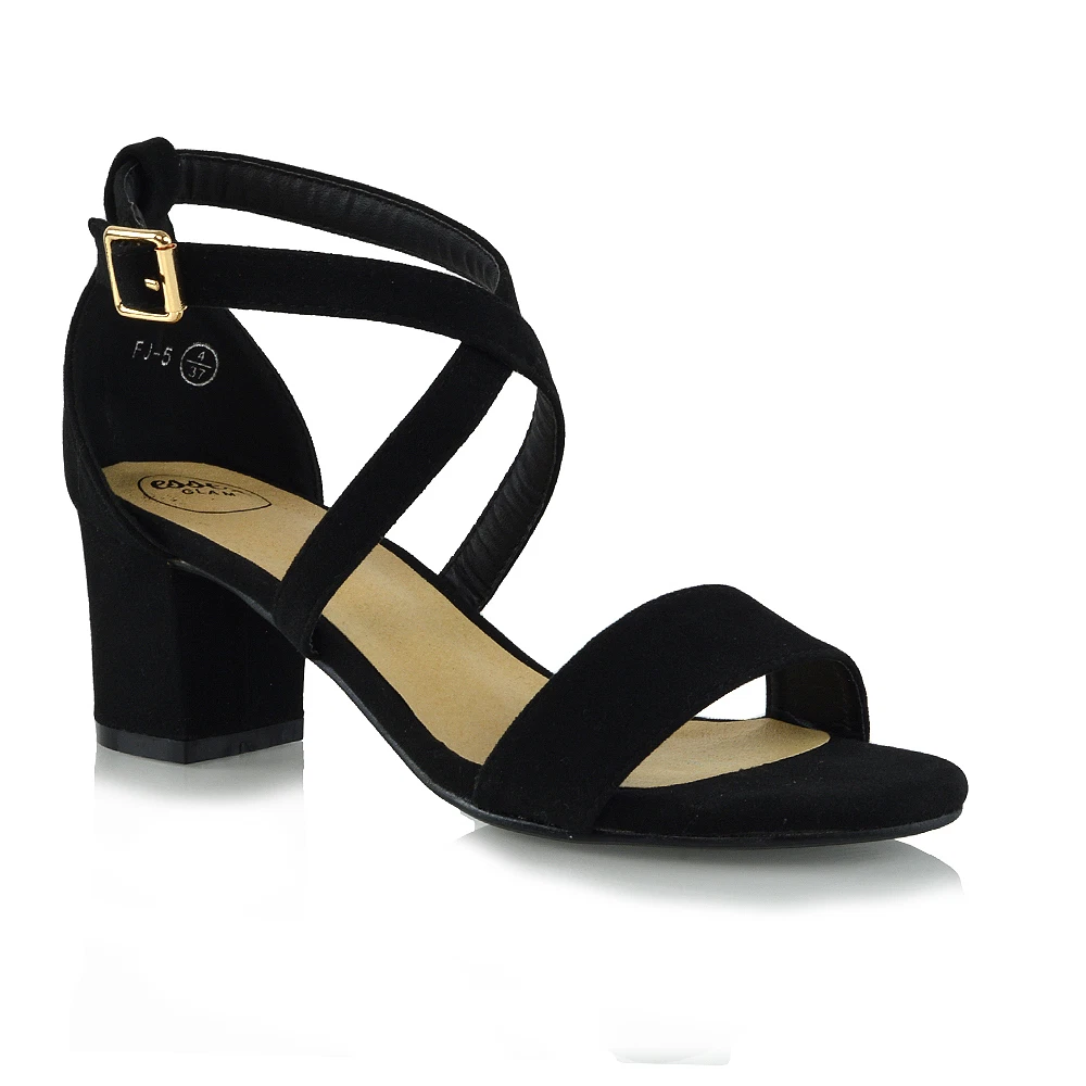 Low block clearance heel black shoes