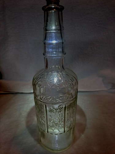 Vintage F. W. Fitch Co. clear tonic bottle - Picture 6 of 8