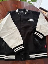 deps stadium jacket black/white