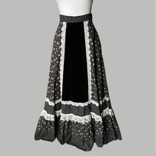 Gunne Sax Gunnies 1970s Size 9 Black Velvet Floral Print Lace Maxi Skirt 
