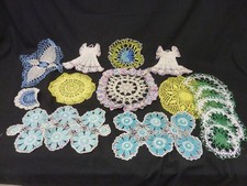LOT OF 15 MULTI COLORED HAND CROCHETED DOILIES VARIEGATED DRESSES ROUND