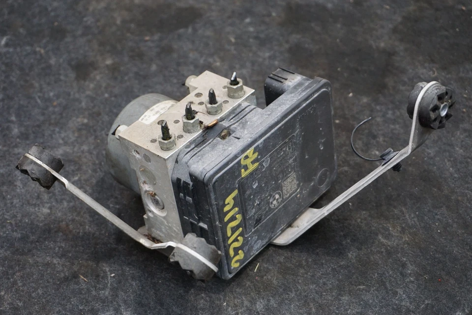 Модуль антиблокировочного тормозного насоса ABS 34516796014 34516877111 OEM BMW i3 14-20 - Изображение 2 из 4