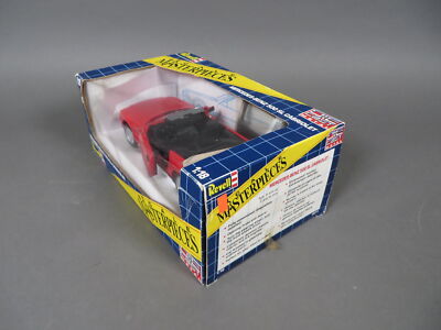 Miniature Mercedes 500 SL Cabriolet Rouge – Revell 8671 – Échelle 1/18 – Occasion