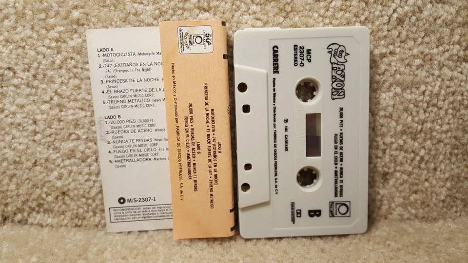 Saxon The Eagle Has Landed Mexico Release Cassette Tape Carrere Records 1983 Foto 2 de 4
