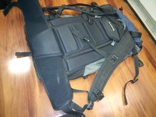 DAKINE CHUTE SnowBoarding Skiing Hiking Trek Pack Large Black Blue Backpack