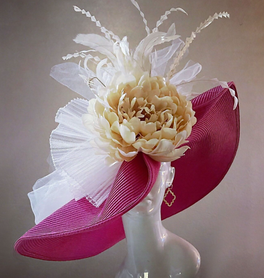 Kentucky Derby Wide Brim Cream Flower Bubble Gum Hot Pink  display picture 1