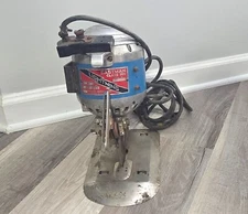 Eastman Lightning Class 355 Round Knife Industrial Fabric Cutter