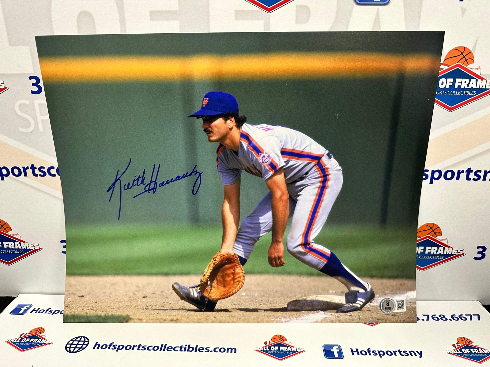 KEITH HERNANDEZ SIGNED METS 11X14 PHOTO - BECKETT COA