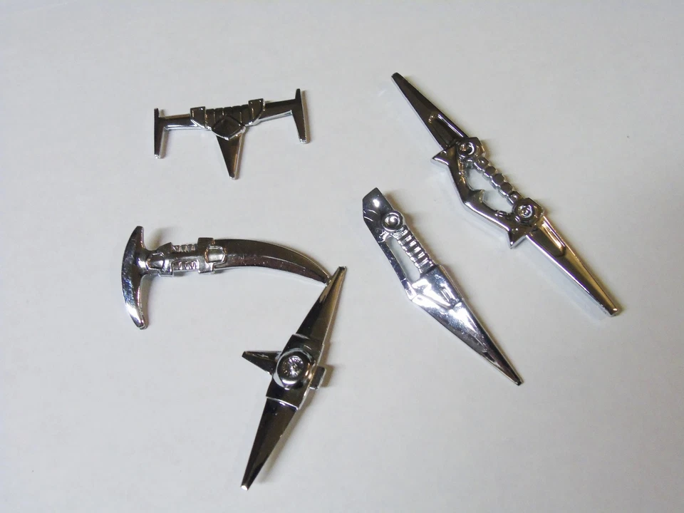 Original 1981 Voltron GB36 Yellow Blue Red Green Black Lion Sword Weapon Set - Image 2 of 3