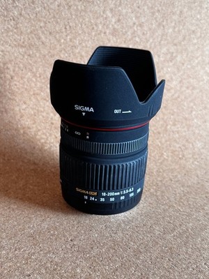 Sigma Zoom DC 18-200mm 1:3.5-6.3 Objektiv