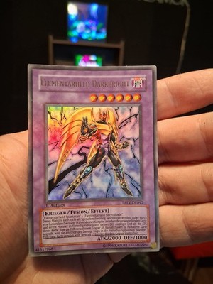 Yu-Gi-Oh Elementarheld Darkbright TAEV-DE042 V1 Ultra Rare 1.Auflage (Near Mint)