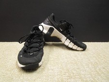 Nike Free Metcon 5 Shoes Men Size 9.5 Black White Trainer Sneakers DV3949-001