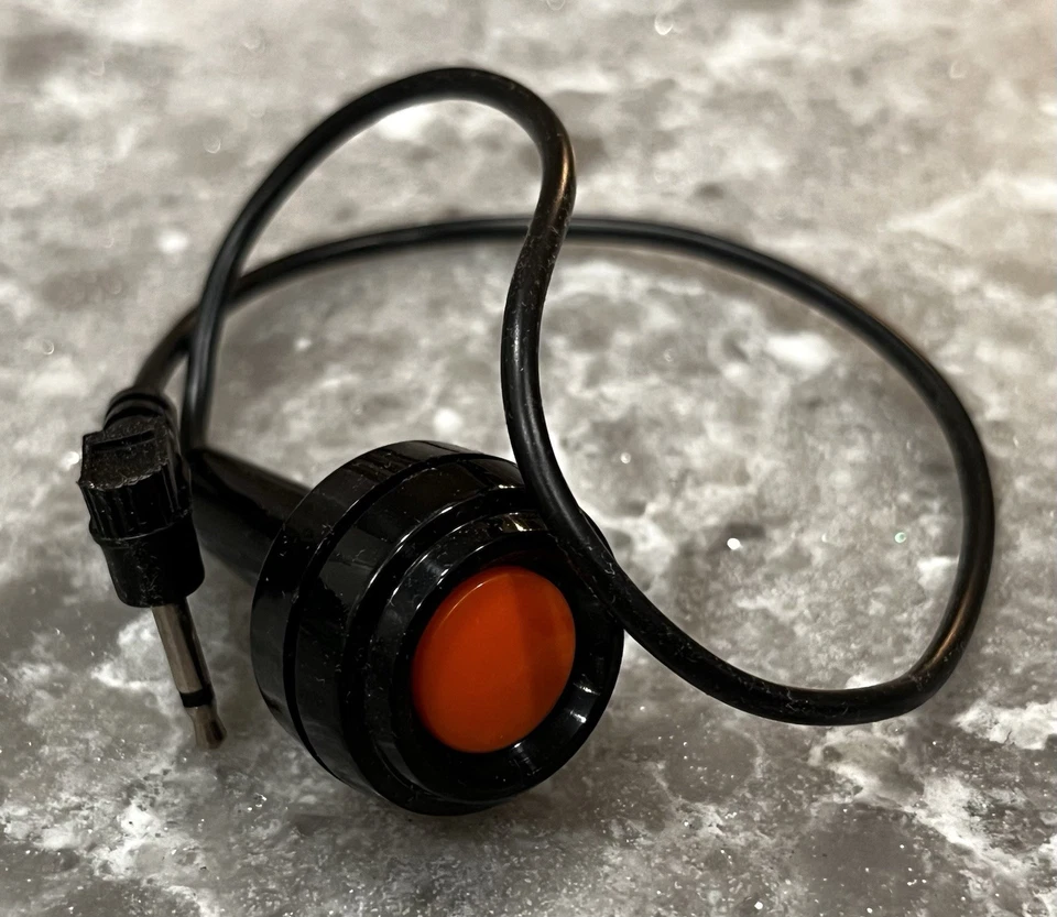 NEW Kenlock Remote Release Switch for Canon & Olympus 8mm Movie Film Cameras - Image 2 of 2