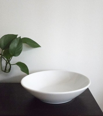 Oneida Crown Rego Bowl Large 9'' Coupe Salad Pasta Cereal Serving Dish White HTF