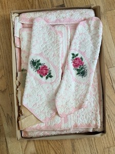 Vintage Cannon Royal Family Pink Double Roses Floral Bath Towel Set Made In USA