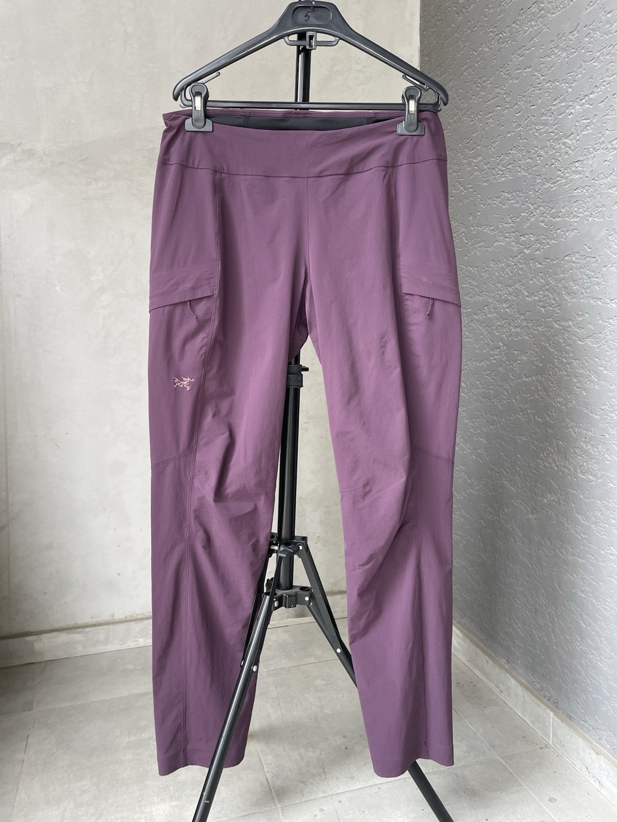 Arc’teryx Womens Purple Reign Pockets Hiking Climbing Sabria Pants Size 10