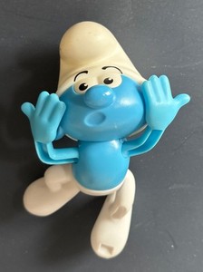 2016 Burger King Smurfs The Lost Village, Clumsy Smurf - Kid's Meal Toy