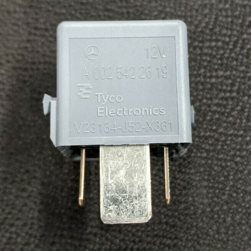 Genuine OEM Mercedes Benz Sprinter Ignition Relay 0025422619 - 第 1/3 張圖片