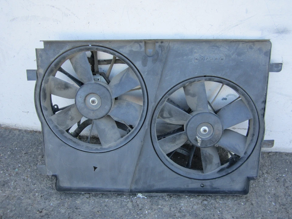 nn709297 Pontiac Firebird 3.8L 2000 2001 2002 Radiator Cooling Fan Motor Shroud - Изображение 2 из 3