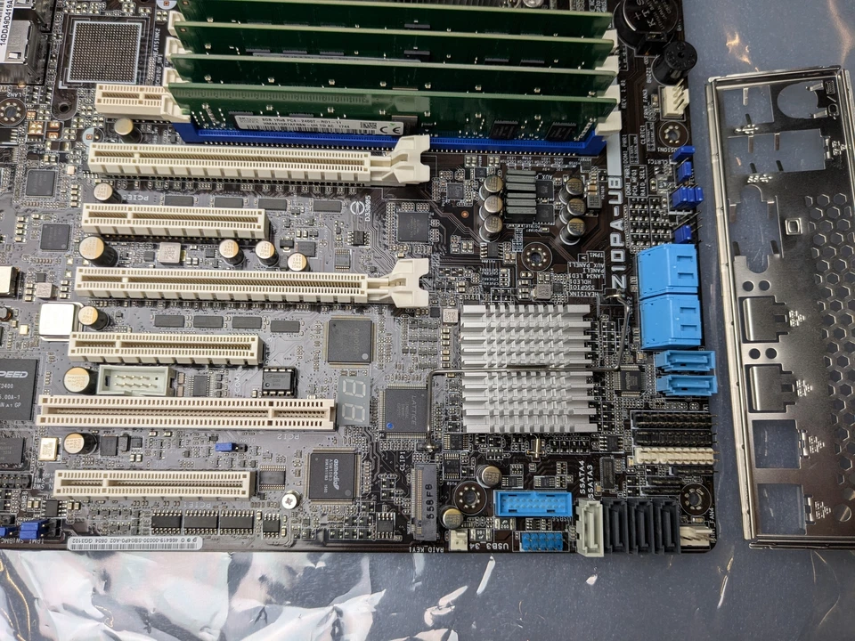 ASUS Z10PA-U8 Mainboard ATX mit Xeon CPU X99 V4 Kit Sockel LGA 2011-3 PC Bundle - Bild 4 von 4