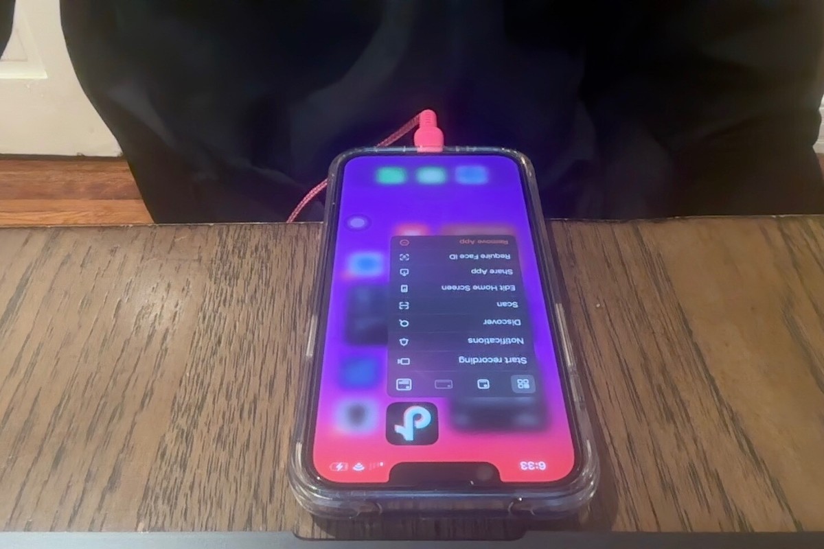 Apple iPhone 14 - 128 GB - Black (Verizon) With TikTok installed