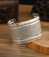 Women's Fashion Jelewry Vintage Silver Color Wide Cuff Design Bracelet 