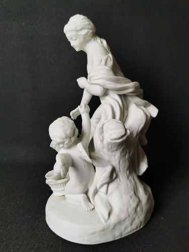 Stile SEVRES Statuetta in bisquit donna e bambino con conchiglie - H. 22 cm - Foto 6 di 9