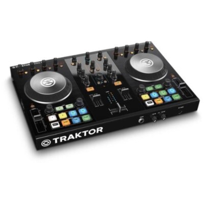 美品　TRAKTOR KONTROL S2 DJコントローラー　サンプラー Traktor Kontrol S2: 2-channel DJ controller