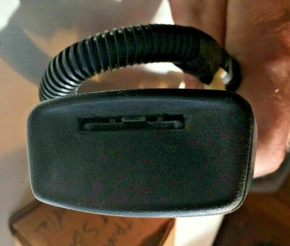 Receptor de hebilla de recepción de cinturón de seguridad Mercury Sable 1988 - Nuevo de Lote Antiguo - R943909191 - C15 Foto 2 de 3