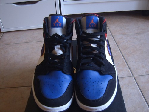 Excellent Condition Size 11 - Jordan 1 Mid SE Rivals 2019 Basketball Shoes - Picture 2 of 6