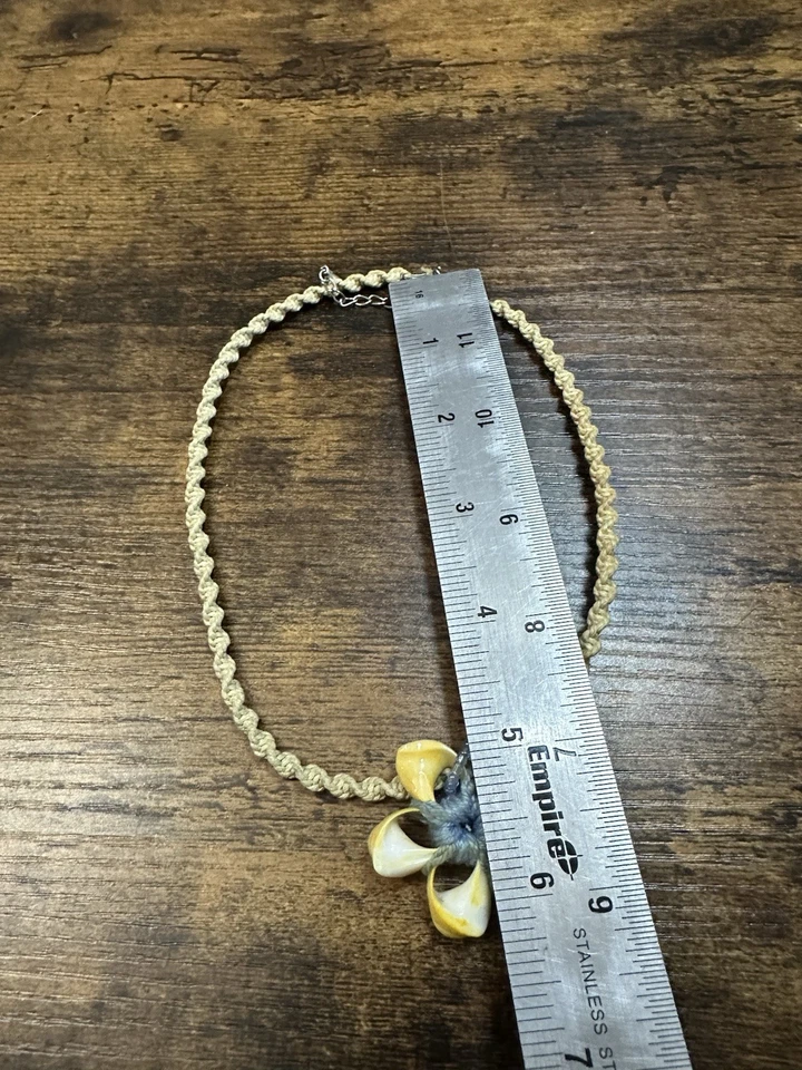 Gargantilla hecha a mano con caparazón de cowrie flor cadena de cáñamo vintage envío gratuito Foto 2 de 3
