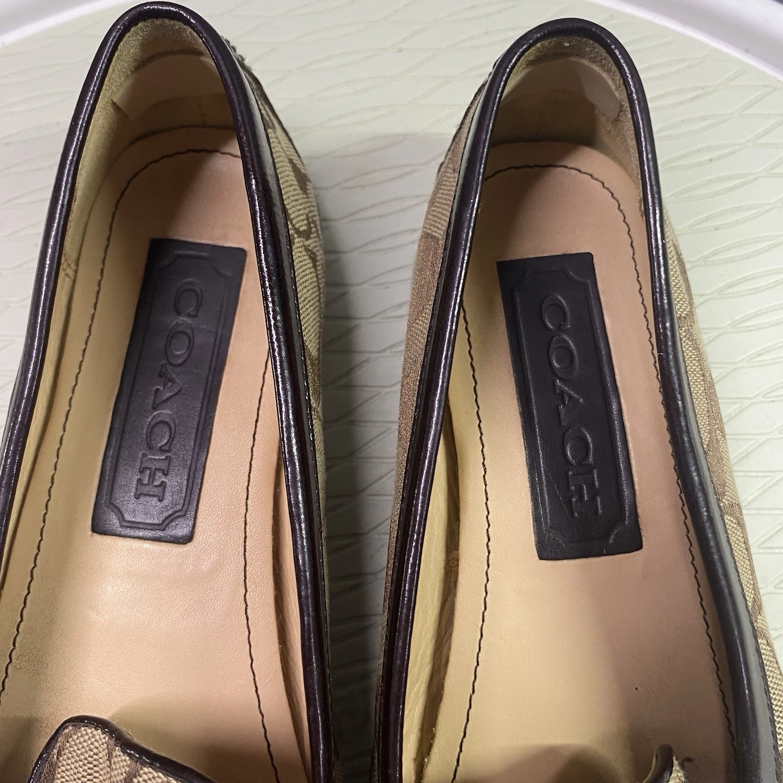 Scarpe eleganti Coach Stacie Q131 donna marrone fibbia ballerine comode taglia 7 5M US