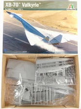 NAA XB-70 B-70 Valkyrie USAF - NASA 1/72 Scale Plastic Model Kit - Italeri