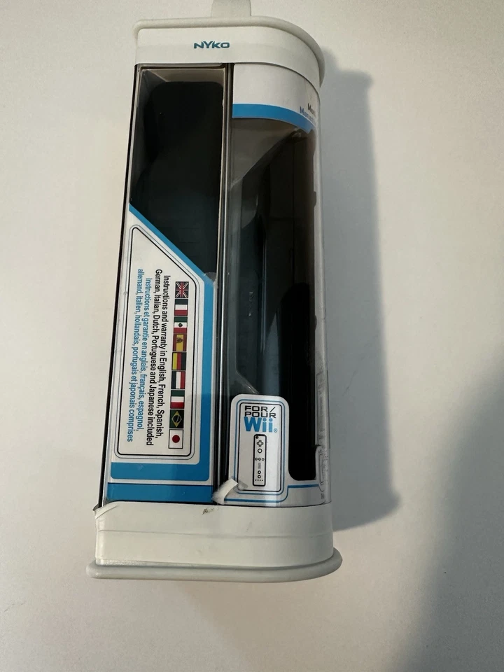Nyko Wand Wii Motion Sensing IR Controller, Trans-Port Tech Enabled W/Sleeve - Image 4 of 4