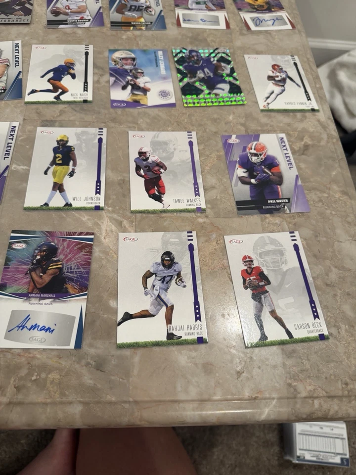 Lote de cartões de futebol SAGE • Autos Parallels Next Level Rookie Cards pacote com 90 cartões - Imagem 4 de 4