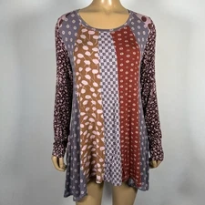 Logo by Lori Goldstein Women’s Size Medium Mixed Print Top