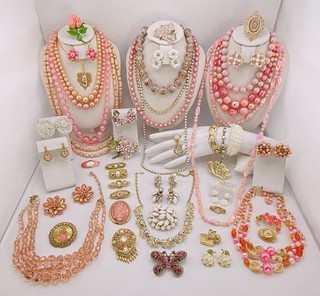 Vintage Jewelry Lot ART CASTLECLIFF CORO 1928 JAPAN WEST GERMANY 49 Pcs