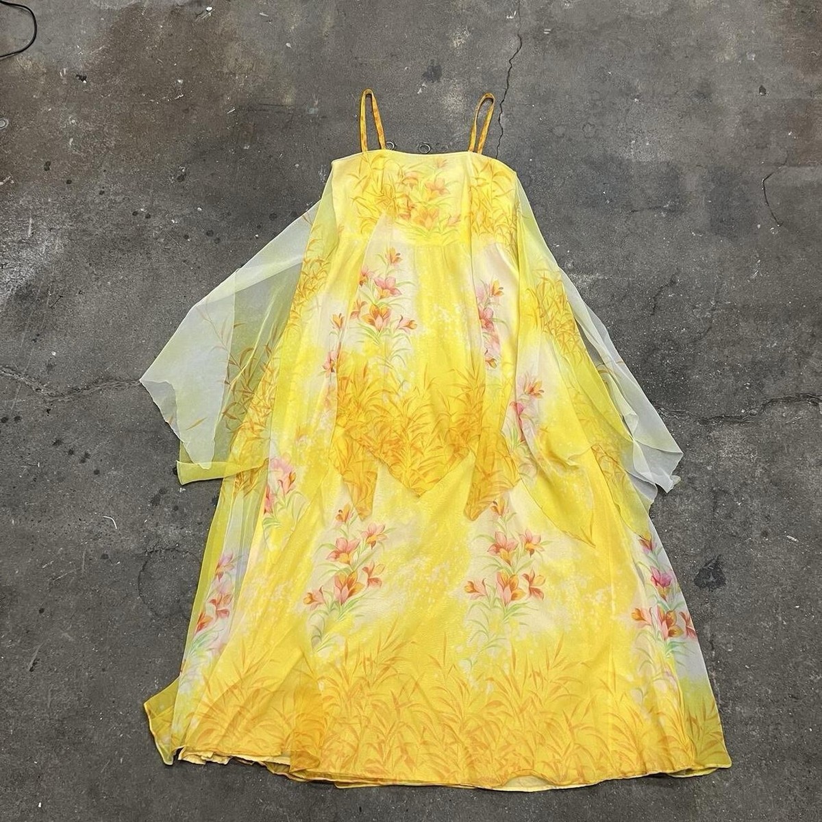 1970s yellow tiered flowy chiffon maxi dress size small | eBay 1970s yellow tiered flowy chiffon maxi dress size small | eBay