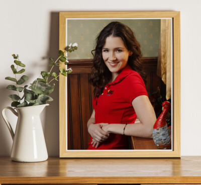 Raising Hope Shannon Woodward: 10''x8'' professionelles Foto