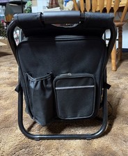 Faltbarer Campingstuhl mit Rucksack, mit isolierter Picknickkühltasche