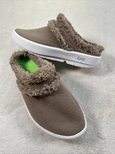 Oofos Women’s Oocoozie Mule Slip On Comfort Recovery Shoe Sz 7 Fleece