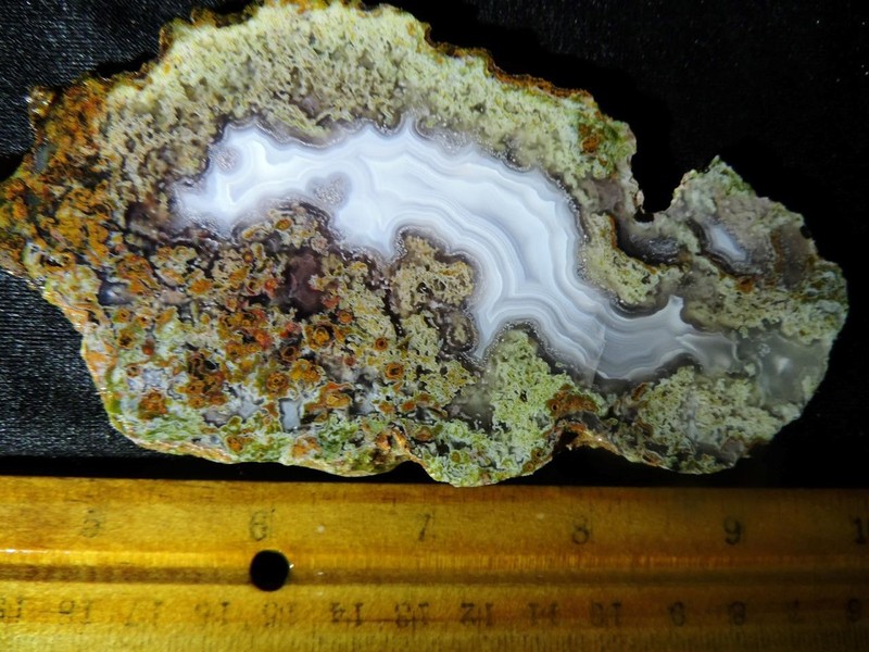 "SUPER "AGUA NUEVA" UV  FLUORESCENT AGATE SLAB, 3.3 OZ. 5"X3.6" X1/4", MEXICO