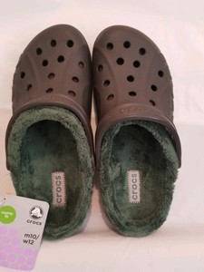 m10 w12 crocs