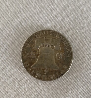 1957 Franklin Silver Half Dollar Misaligned Wide Letter No Mint