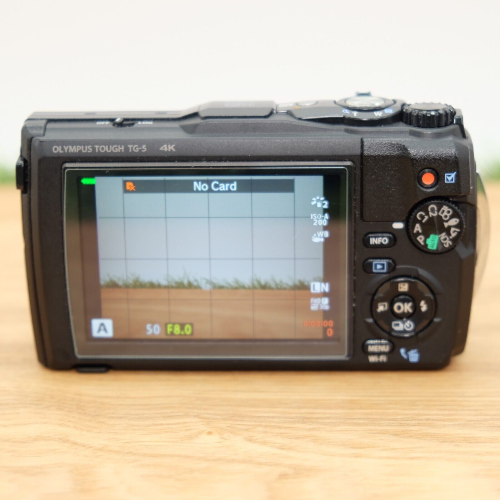 Foto 10 di 18