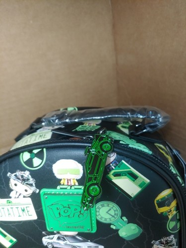 Back To The Future Plastic Empire Plutonium GITD Loungefly Backpack LE 1985 PCS - Imagen 5 de 9